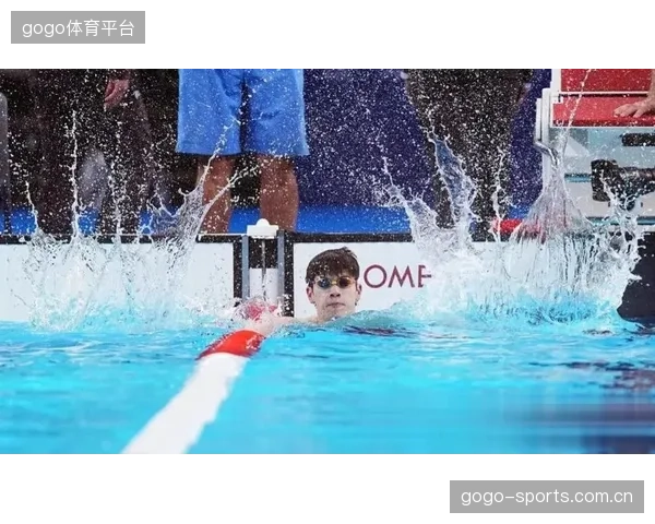 游泳队完成专项速度训练，短距离成绩逐渐提升